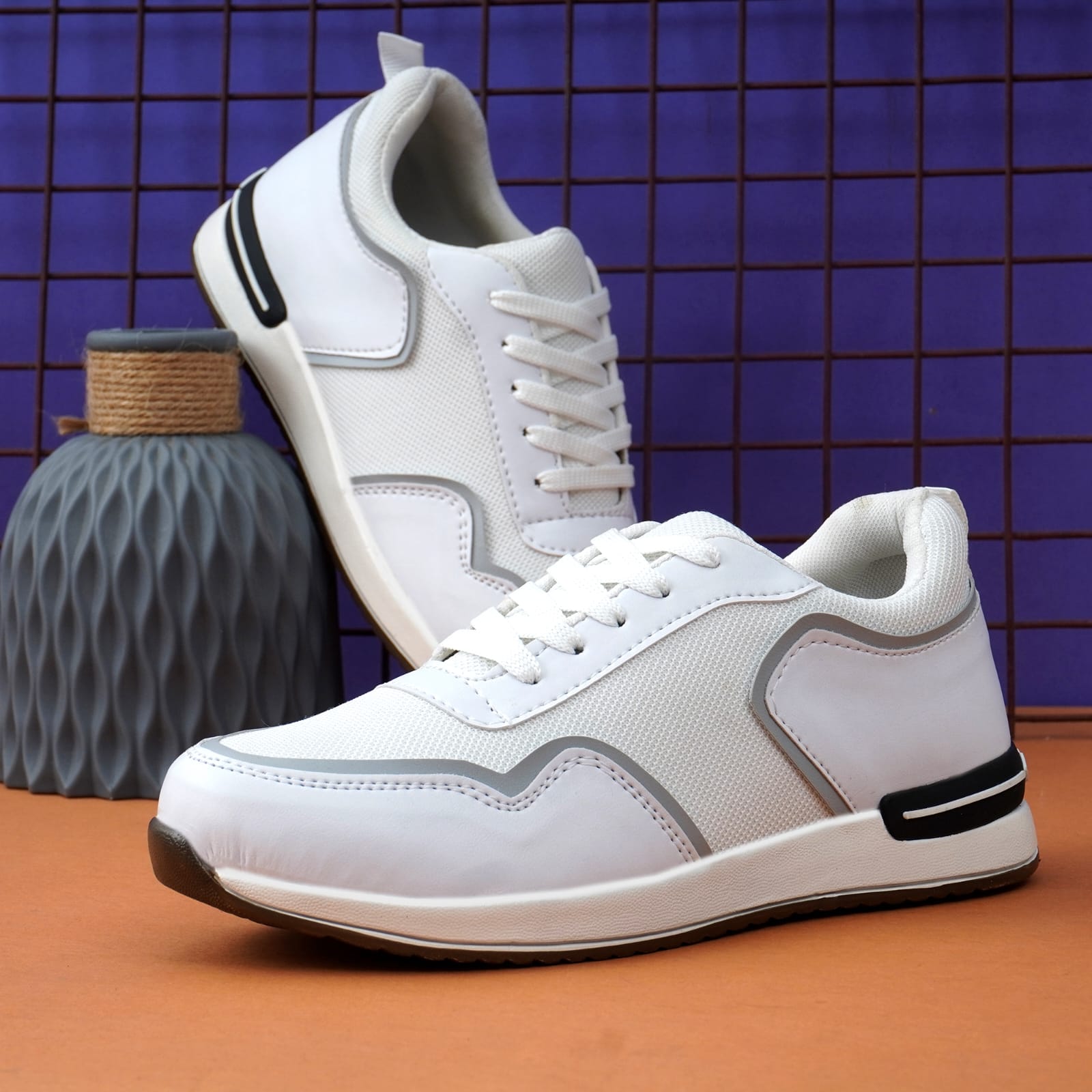 White Shoe with Comfort And Style Casual Sneakers